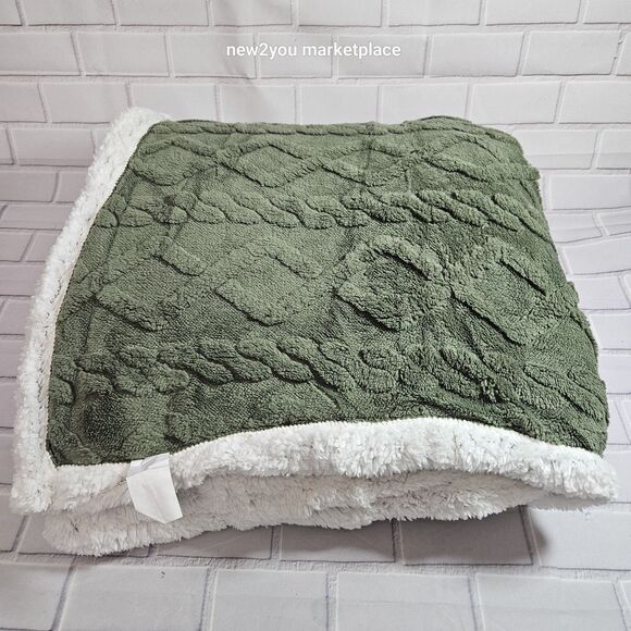 Fleece Throw Blanket - Cozy Soft Lightweight Fuzzy Twin size Blanket warm - Picture 5 of 8